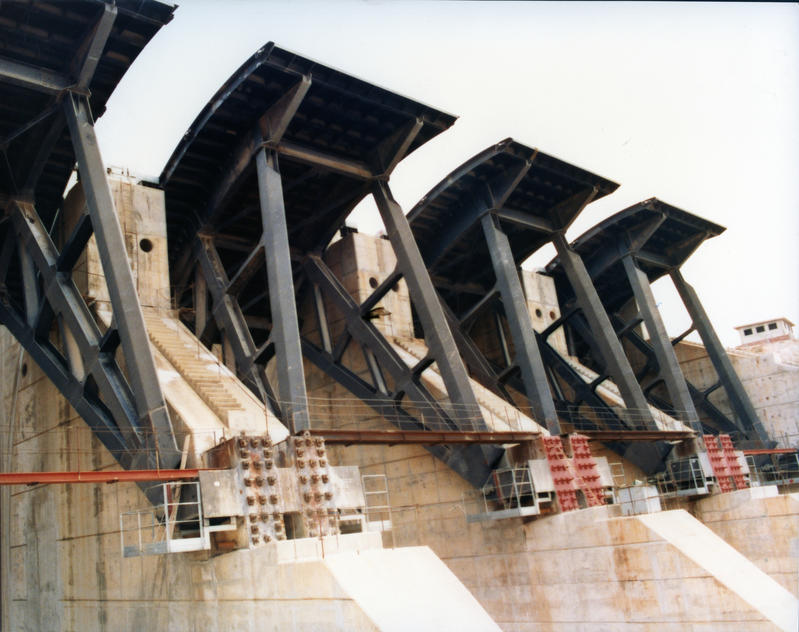 momapix_139083_pos_9