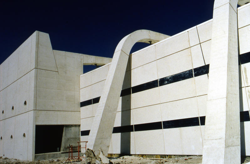 momapix_140833_pos_33