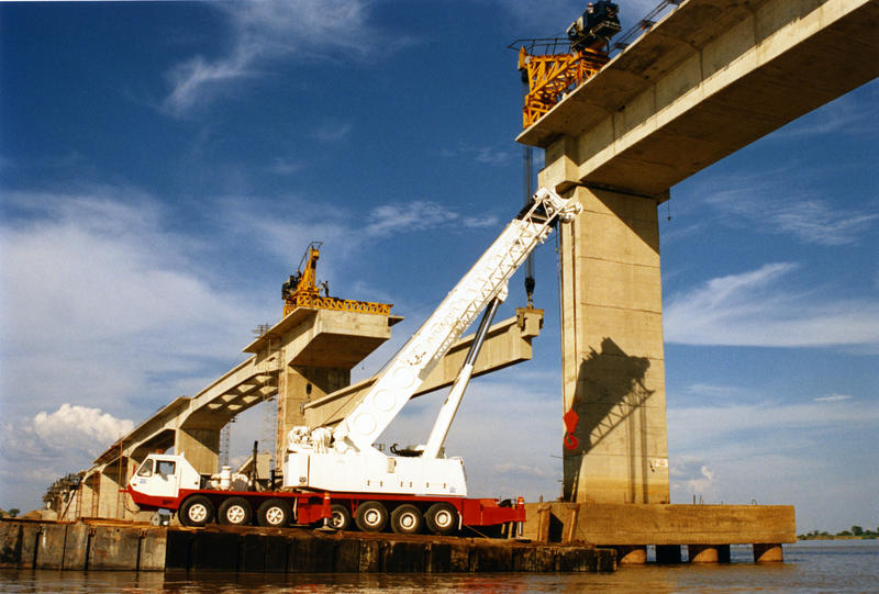 momapix_141053_pos_8