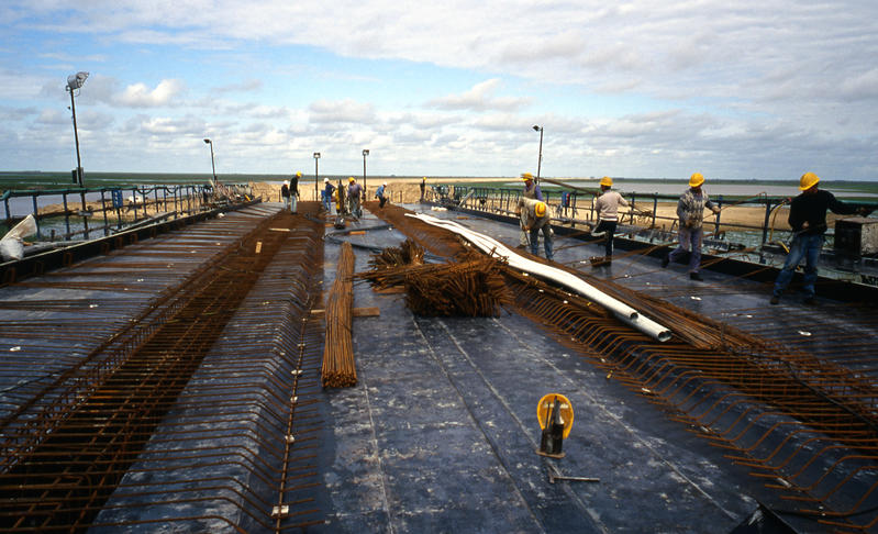 momapix_141080_pos_23