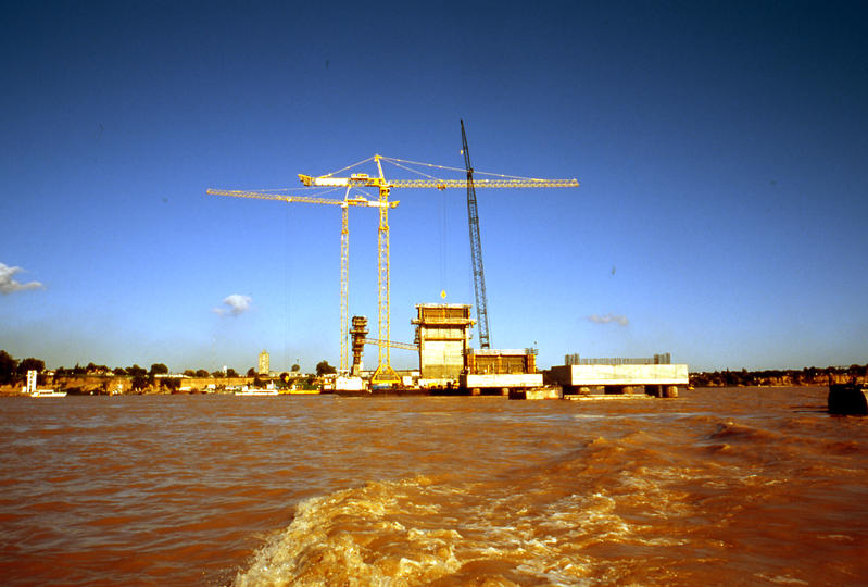 momapix_141092_pos_11