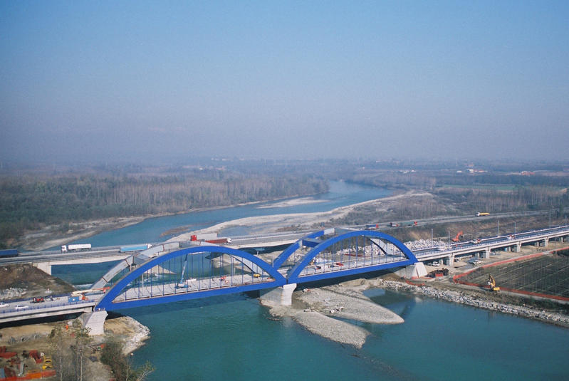 momapix_142126_pos_33