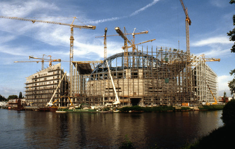 momapix_147524_pos_13