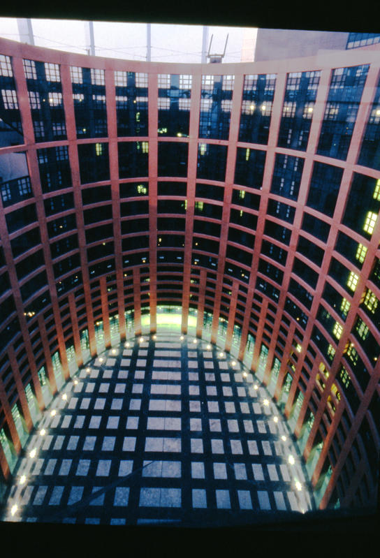 momapix_147571_pos_4