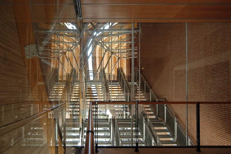 momapix_148867_pos_40