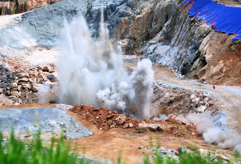 momapix_156189_pos_7