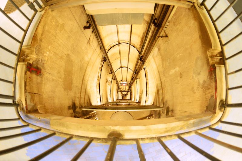 momapix_156207_pos_7