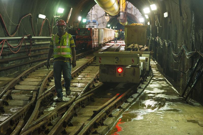 momapix_156514_pos_1