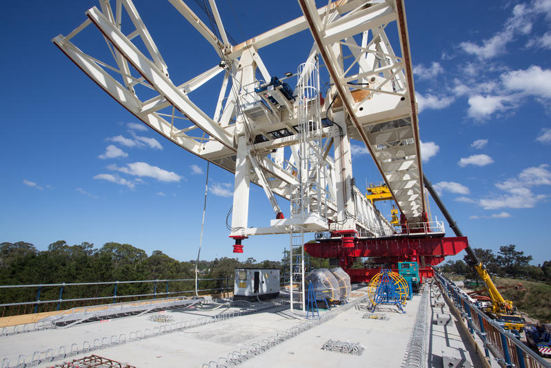 momapix_158498_pos_13