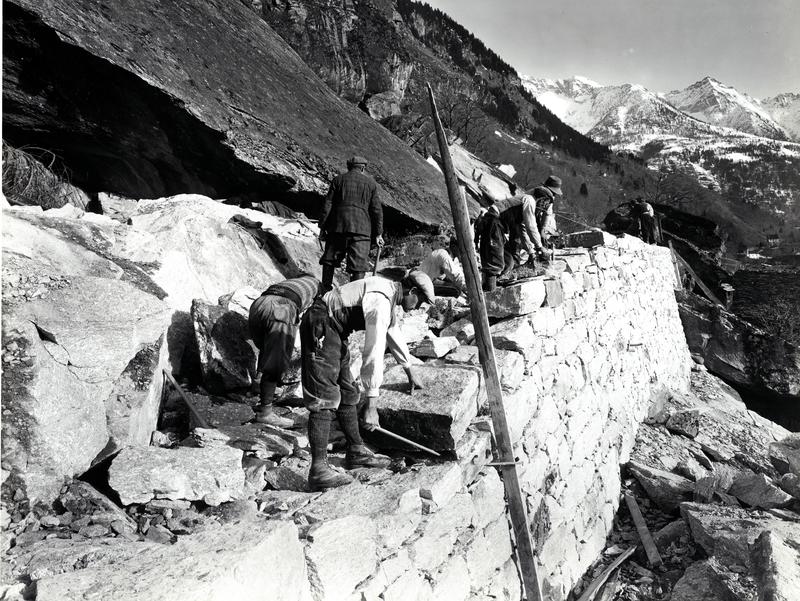 momapix_158756_pos_16