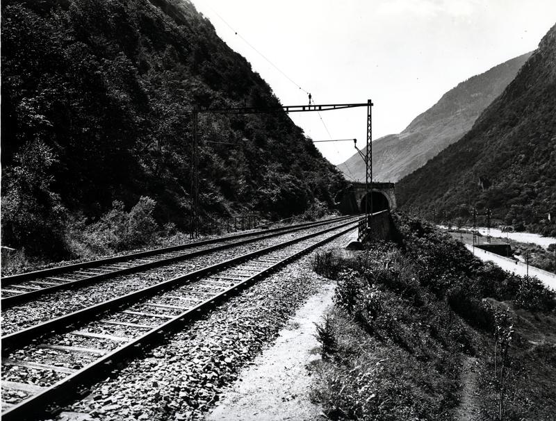 momapix_161300_pos_2