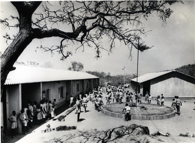 momapix_163997_pos_30