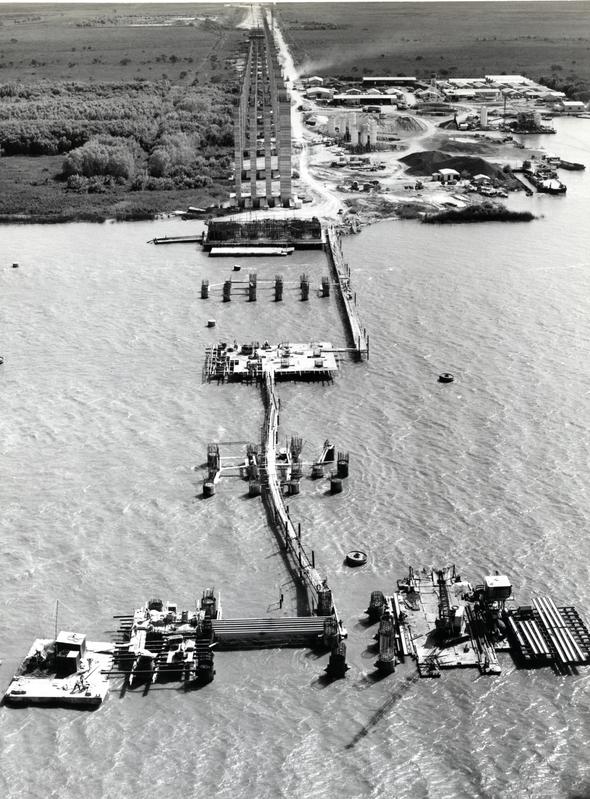 momapix_176772_pos_12