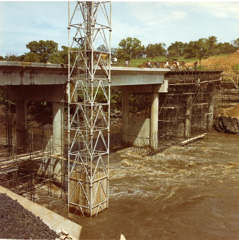 momapix_183284_pos_7