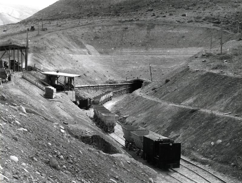 momapix_183777_pos_12