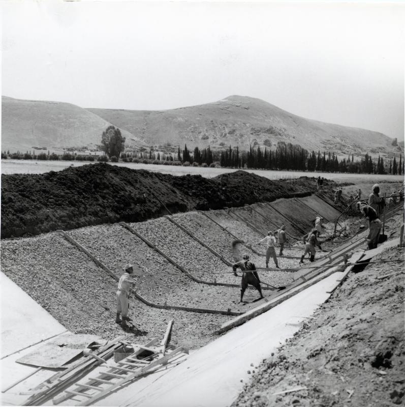 momapix_183786_pos_3