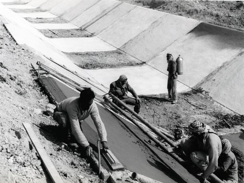 momapix_183787_pos_19