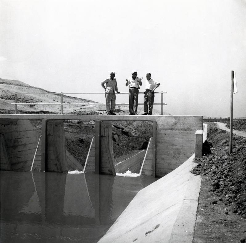 momapix_183792_pos_9