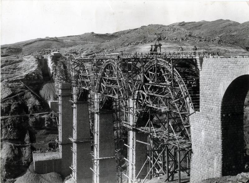 momapix_183943_pos_17