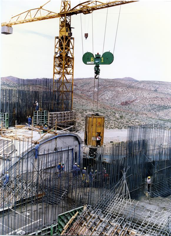 momapix_187218_pos_16