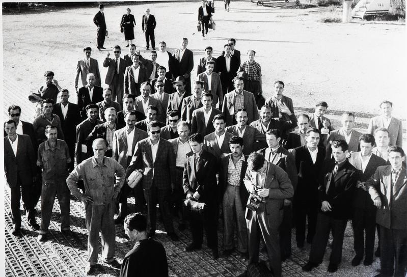 momapix_189376_pos_82