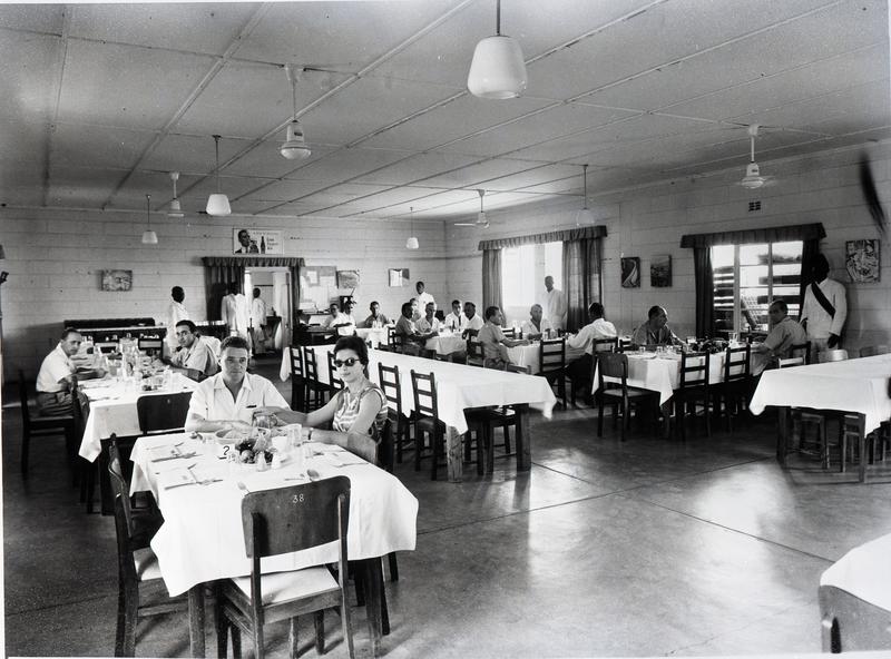 momapix_189411_pos_1