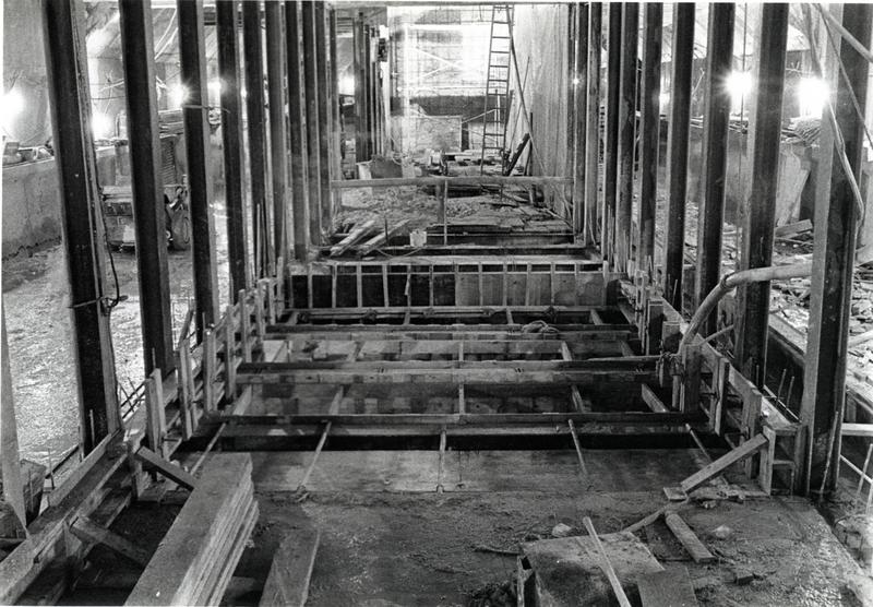 momapix_196194_pos_16