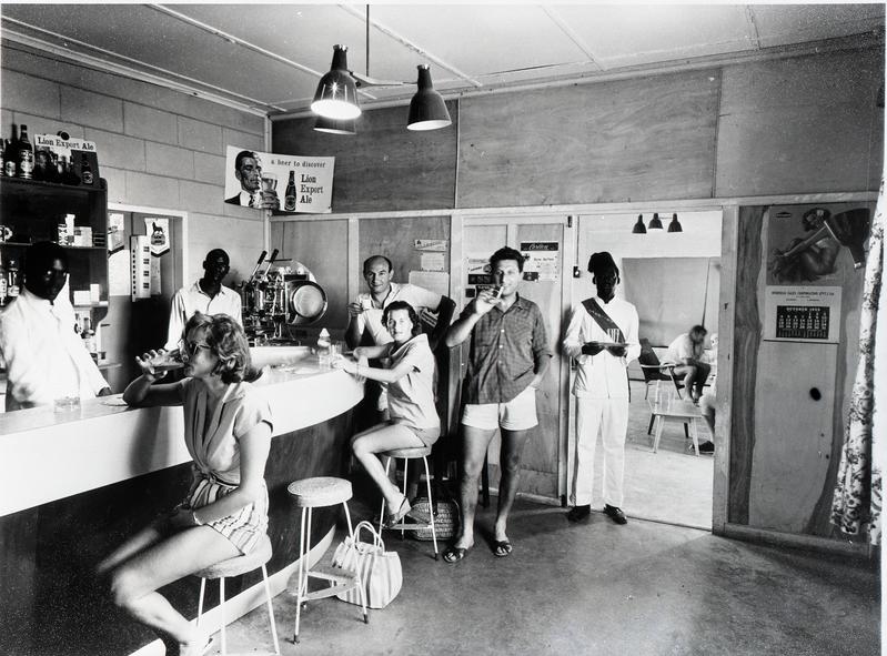 momapix_196671_pos_35