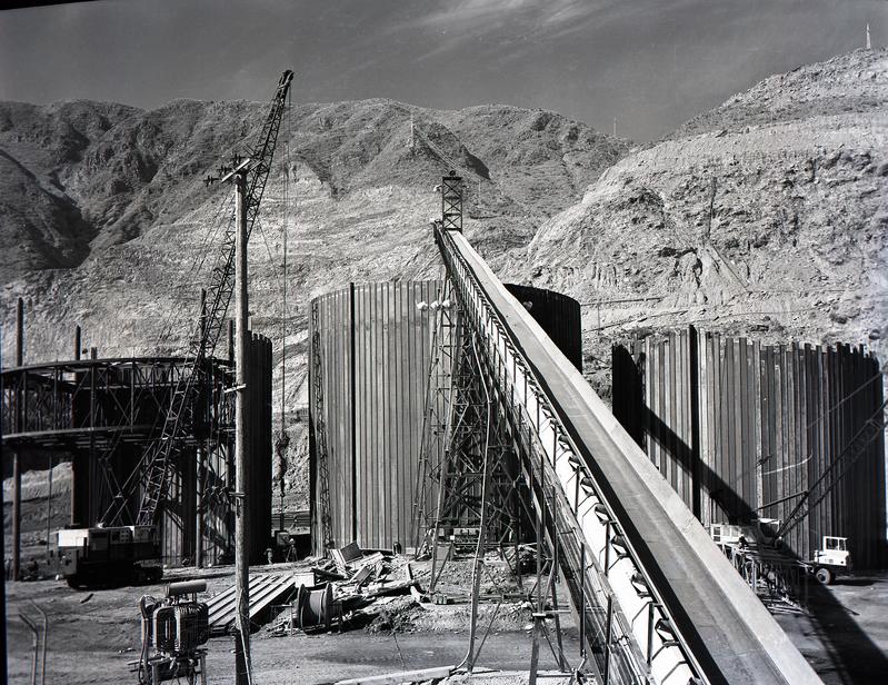 momapix_197429_pos_103