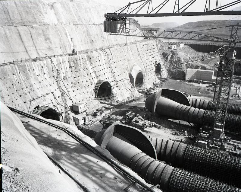 momapix_197763_pos_72