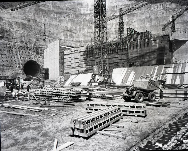 momapix_197856_pos_43