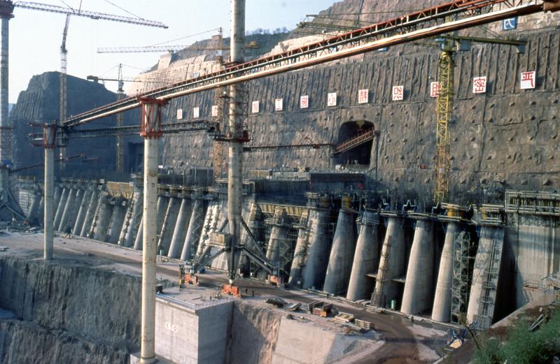 momapix_198216_pos_13