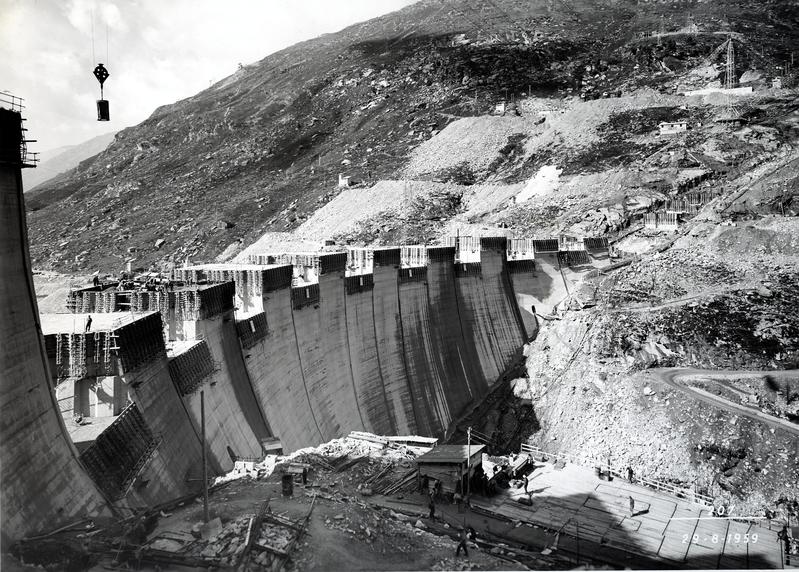 momapix_204586_pos_1