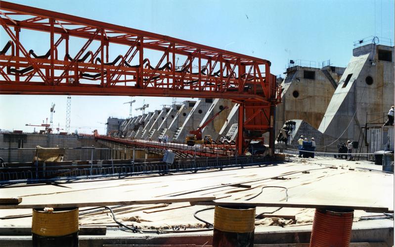 momapix_205632_pos_49