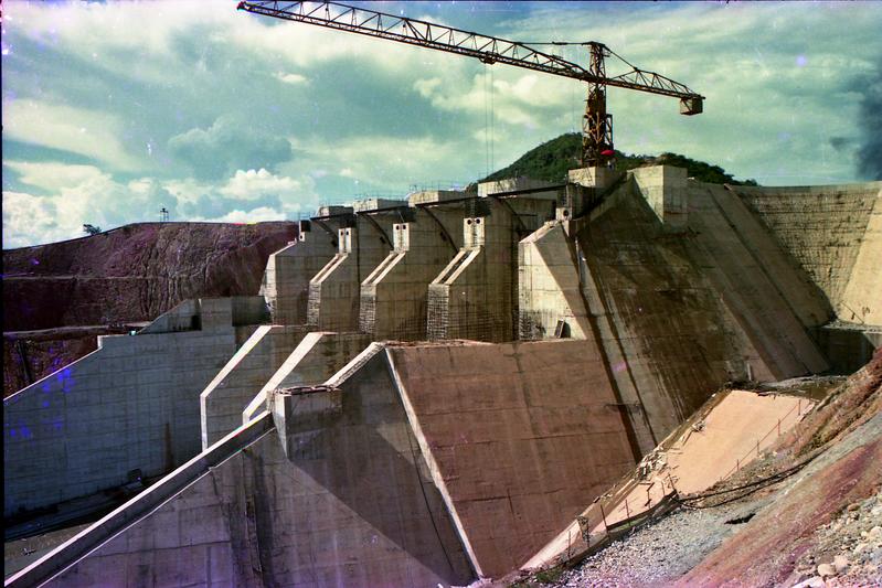 momapix_208054_pos_13