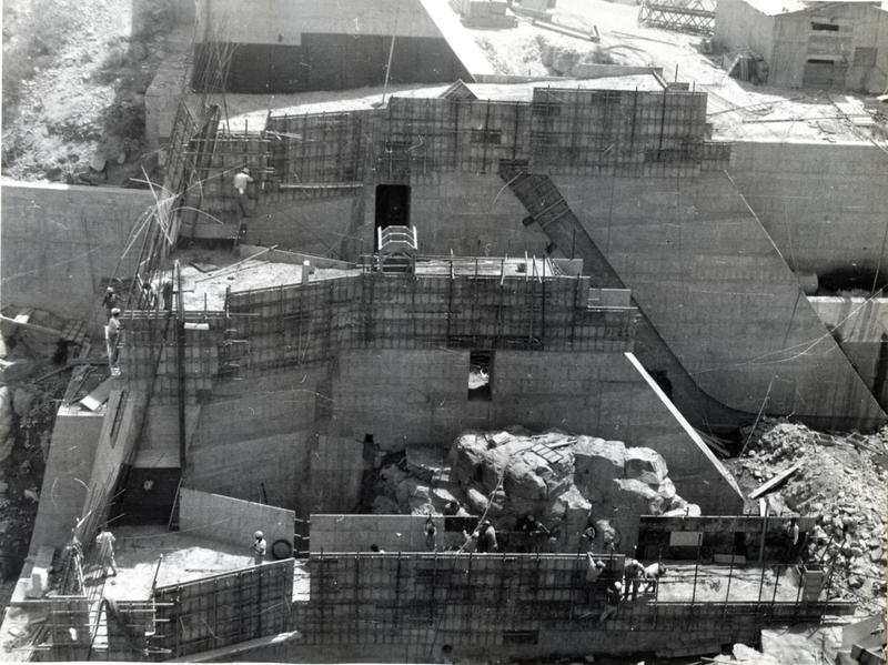 momapix_209777_pos_42