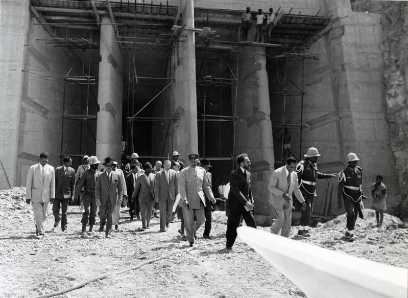 momapix_209813_pos_7