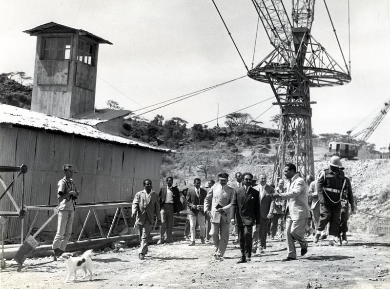 momapix_210511_pos_34