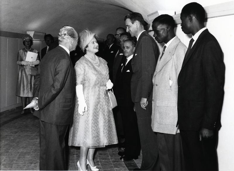 momapix_211124_pos_23