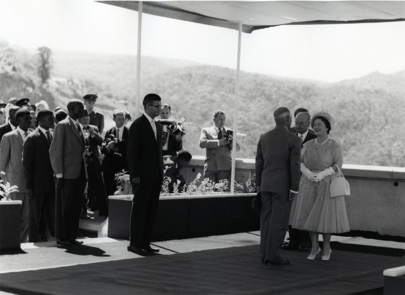 momapix_211130_pos_25