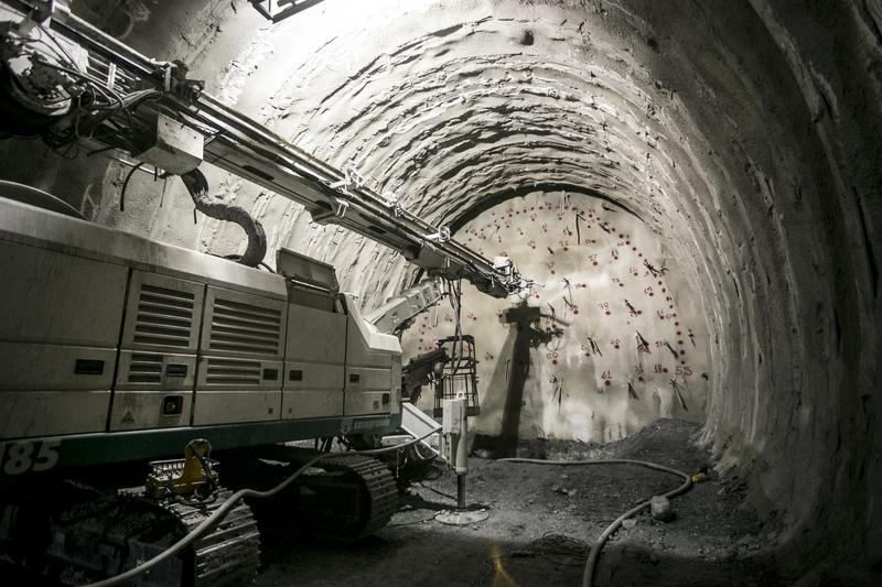 momapix_211842_pos_4