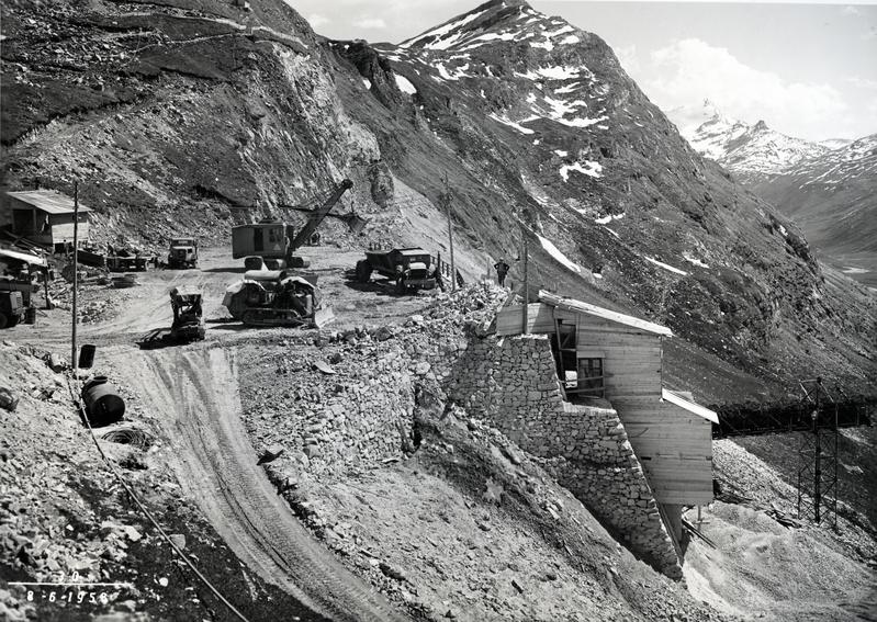 momapix_213928_pos_73