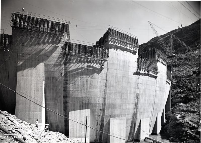 momapix_214028_pos_58