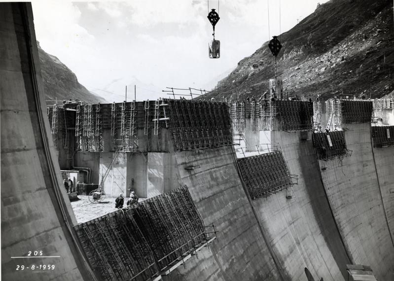 momapix_214031_pos_57