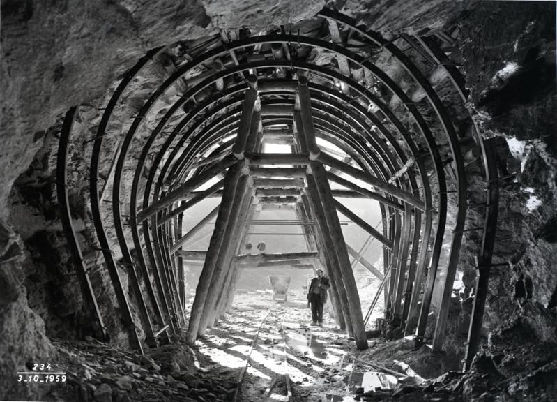 momapix_214038_pos_55