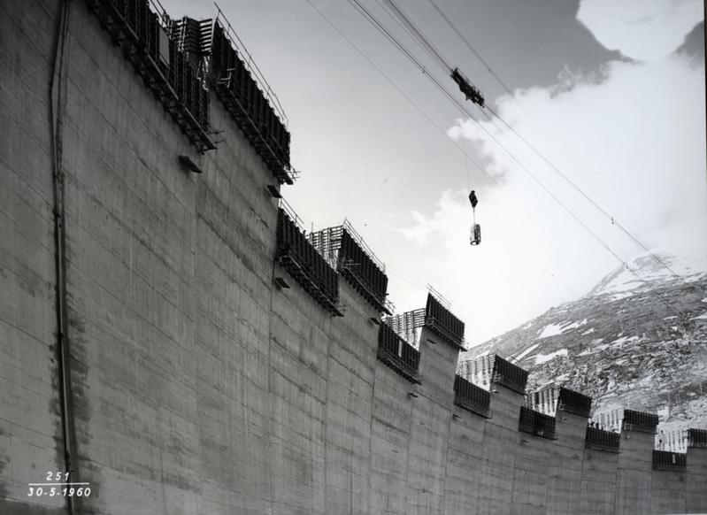 momapix_214043_pos_54