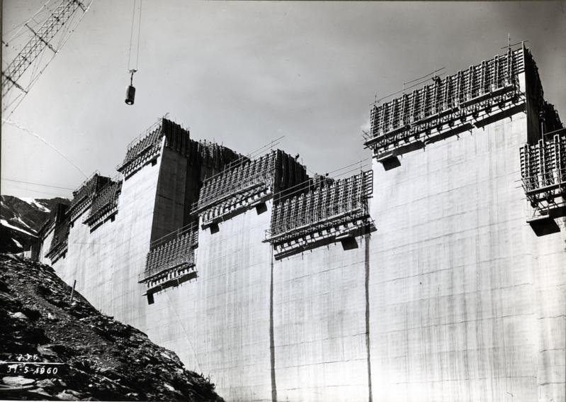 momapix_214048_pos_44