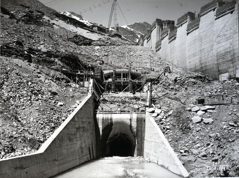 momapix_214049_pos_52