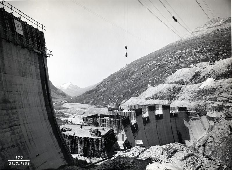 momapix_214053_pos_43