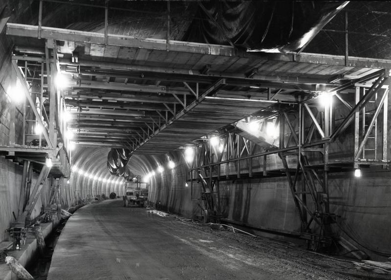 momapix_214854_pos_26